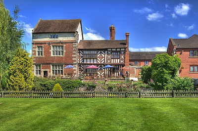 albright-hussey-manor