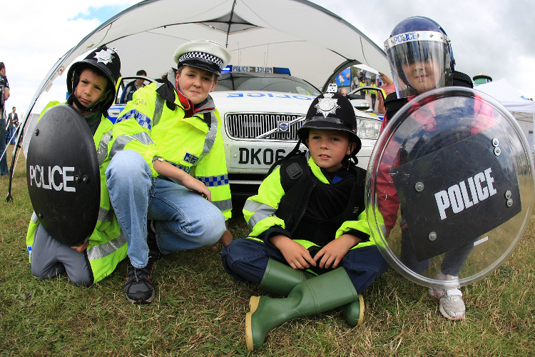  THE POLICE EXPERIENCE